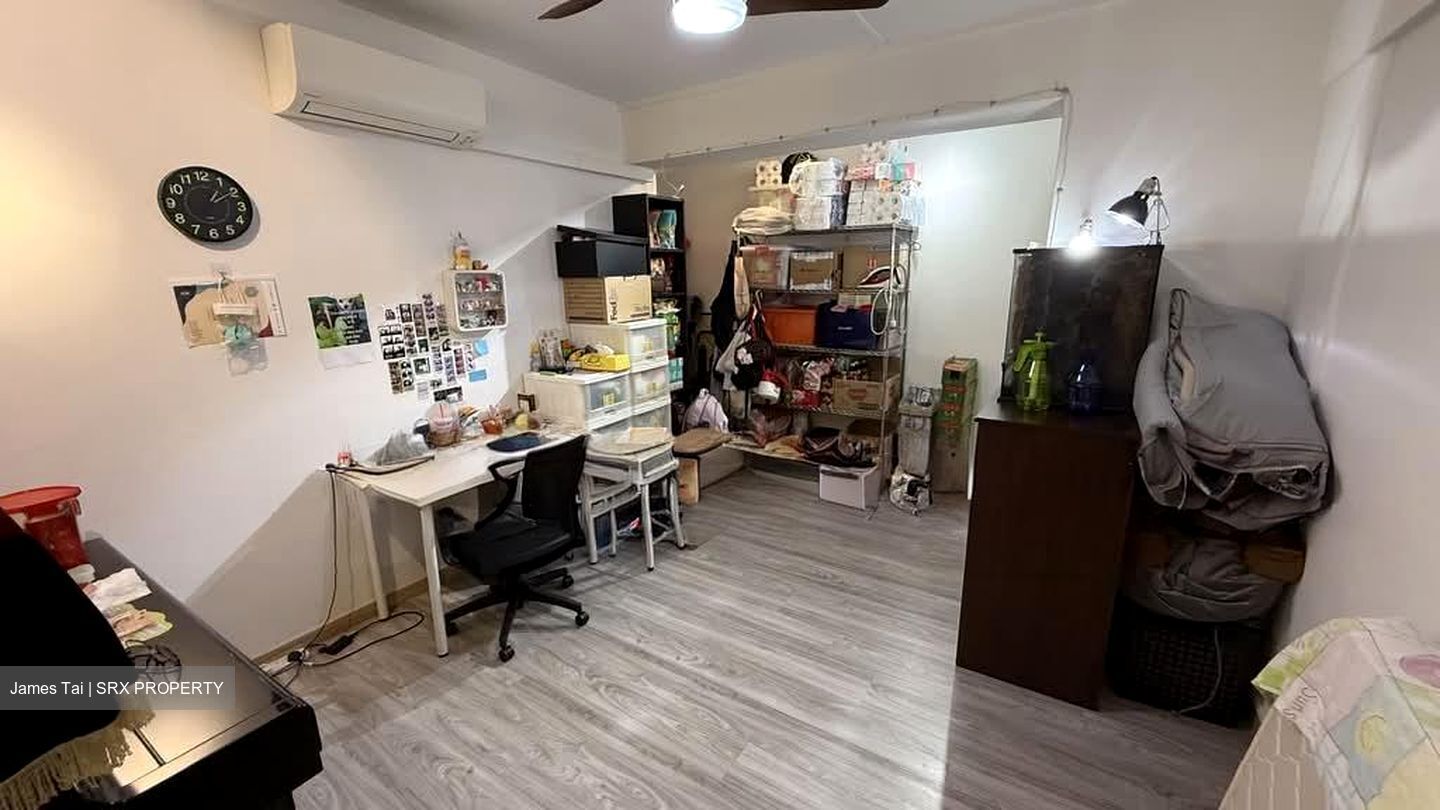 Blk 760 Jurong West Street 74 (Jurong West), HDB Executive #528683591